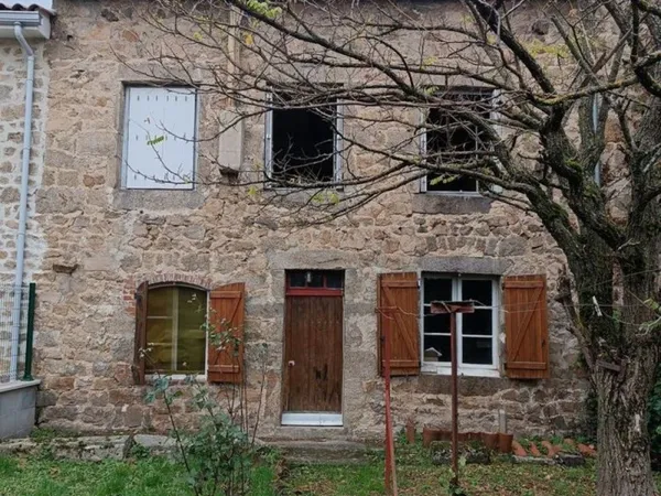 MAISON DE VILLE MITOYENNE EN PIERRE A RENOVER+TERRAIN 77 M2