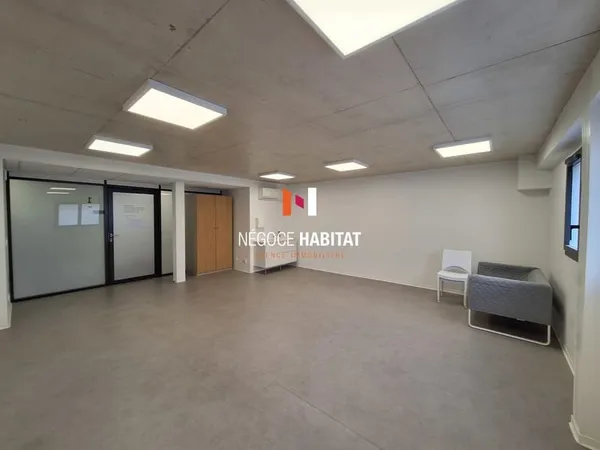 Local professionnel No11 à louer- 37,3m2.