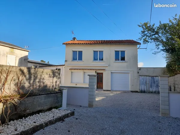 À louer, maison 5 pièces, centre de La Crèche (79260)