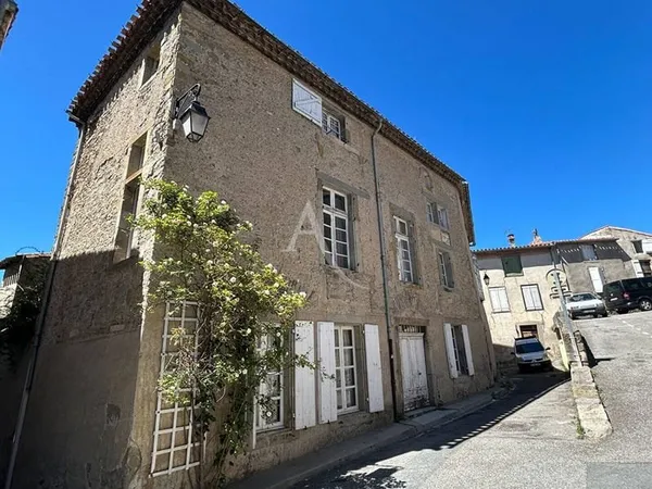 Maison 7 pièces 297 m²