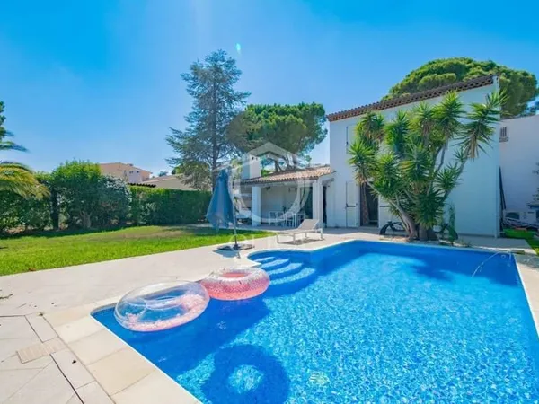 Hauts de Vaugrenier - Superbe Villa 5 pièces avec aperçu mer