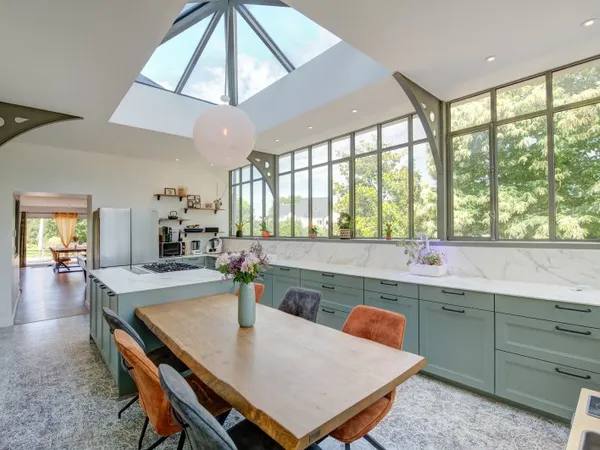 Maison 9 pièces 213 m²