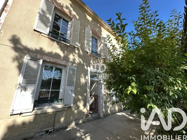 Maison 8 pièces 195 m²