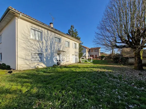 Maison d'habitation de 90 m2 à Terres de Haute Charente (162