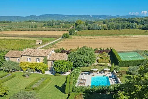 Maison 600 m²
