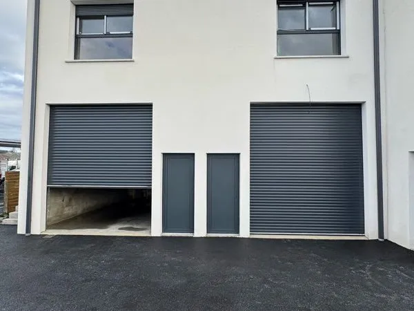 Entrepôt local d'activité dépôt petit budget 50M2