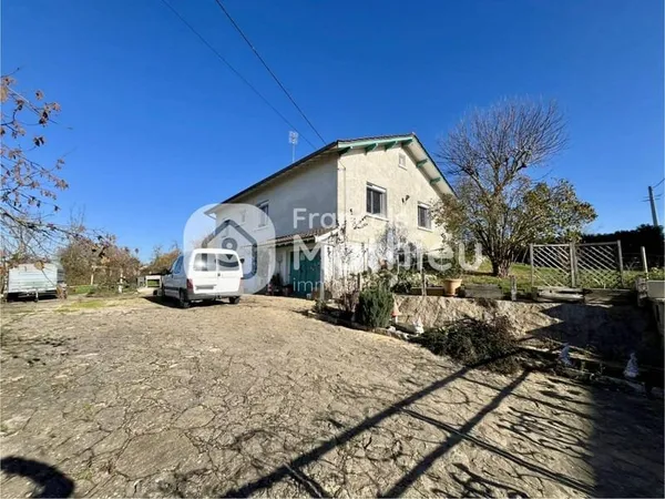 Maison 7 pièces 140 m²