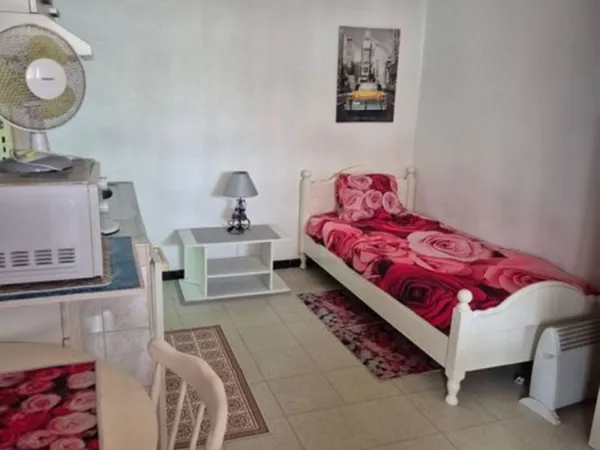 Studio 1 pièce 18 m²