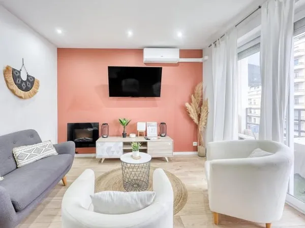 Charmant T4 rénové avec balcons - Toulon Brunet