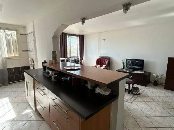 Appartement 5 pièces 100 m²