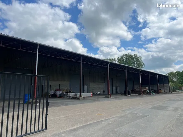 Local d'activité / Cellule d'entrepôt 280m² - Le Châtelet-en-Brie / Direct propriétaire