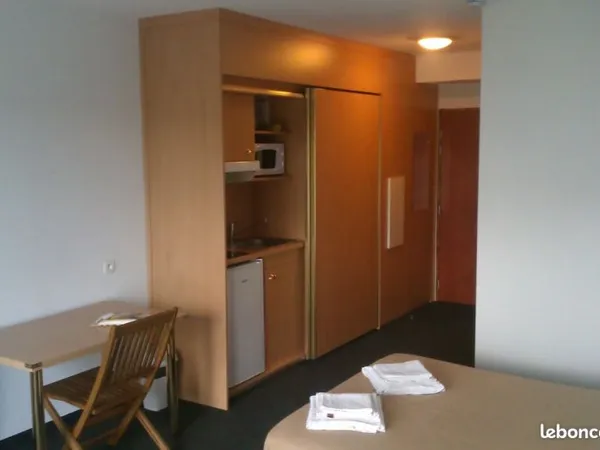 Studio 28 m² appartement meublé - Nantes Sud avec balcon