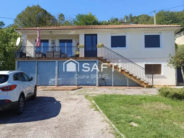 Villa avec deux appartements