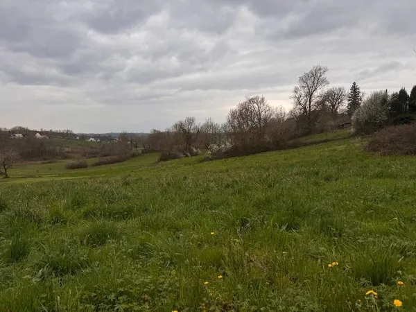 Terrain 1500 m²