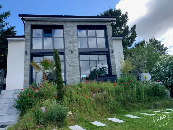 Maison 6 pièces 205 m²