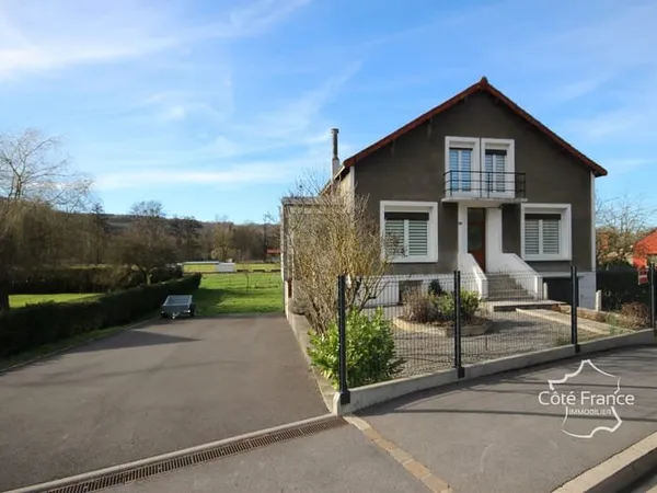 SECTEUR GIVET Maison individuelle 3 chambres, habitable de p