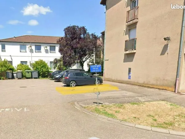 Place de parking privée