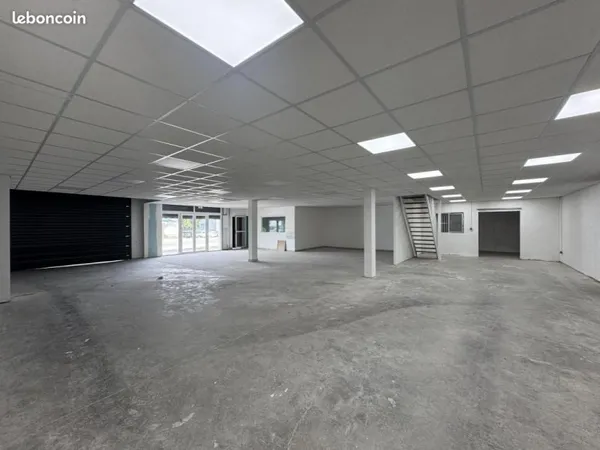 Local d'activité 506 m²