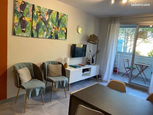 Studio rénové - Loué 640 CC - Idéal investisseur - Centre de Balaruc-les-Bains