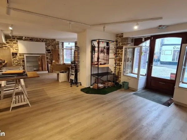 Local 90 m² Quimper