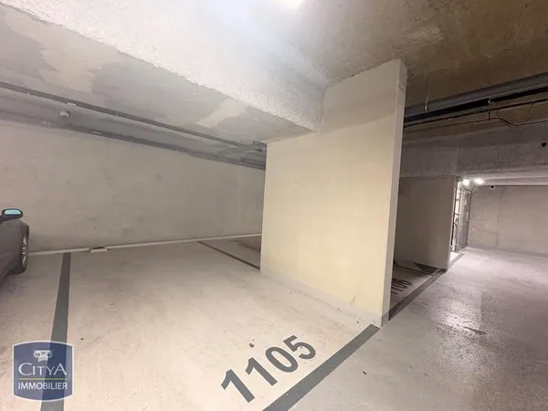 Stationnement Location Suresnes   100€