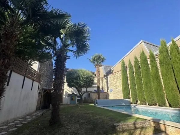 Maison avec piscine, rooftop et jardin Centre de Périgueux à pied