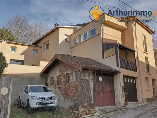 Maison avec terrasse et jardin à Laroque d'Olmes