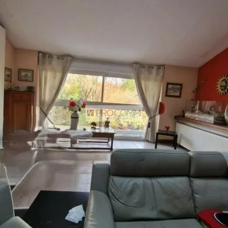 Bâtiment 150 m²