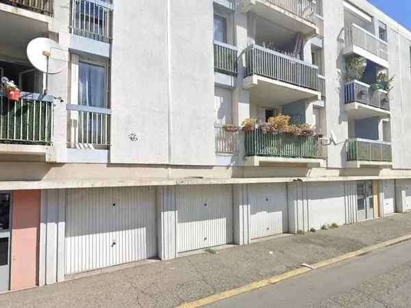 Parking 15 m²