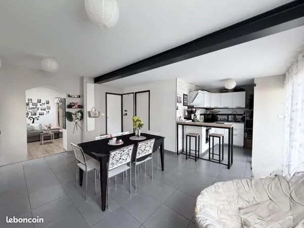 Maison 5 pièces 74 m²