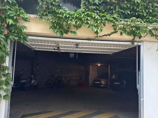 Parking 9 m²
