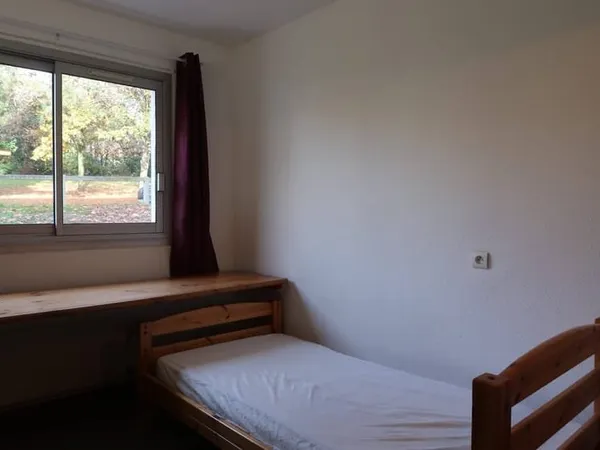 Studio 1 pièce 9 m²