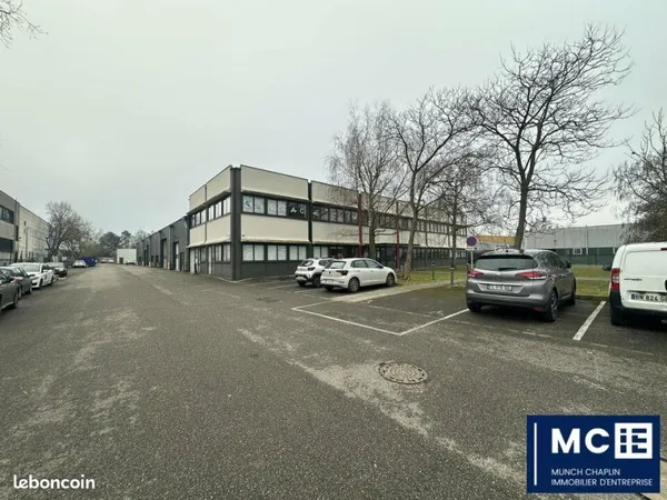 BUREAUX 102 m² BISCHHEIM