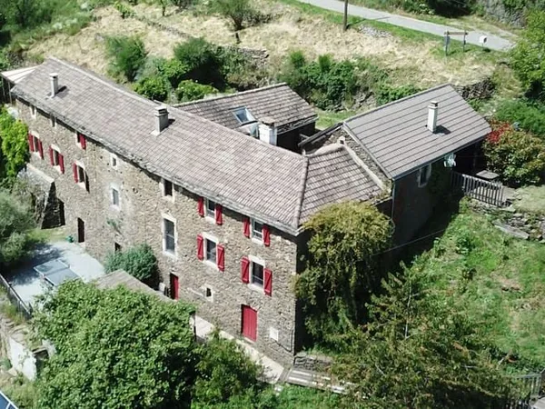Maison 14 pièces 250 m²