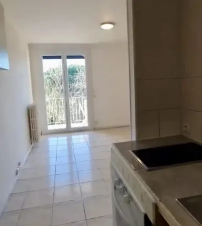 Studio loué - 18 % de rentabilité - 420 €/mois - Résidence sécurisée - Perpignan