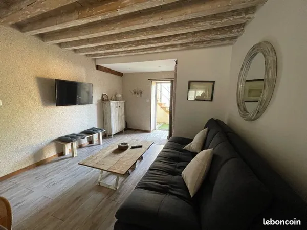 Location meublée entièrement, équipé bord, De Saone