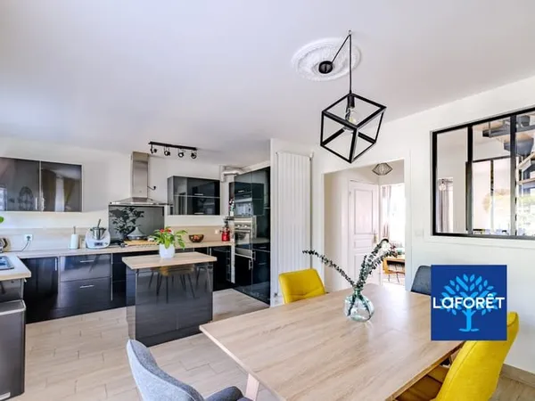 Maison Fosses 6 pièce(s) 115 m2