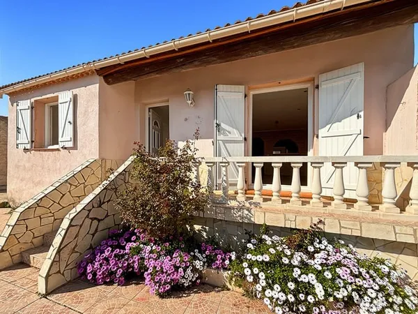 Maison Plain pied, La Fare Les Oliviers 4 pièces / 3 chambres