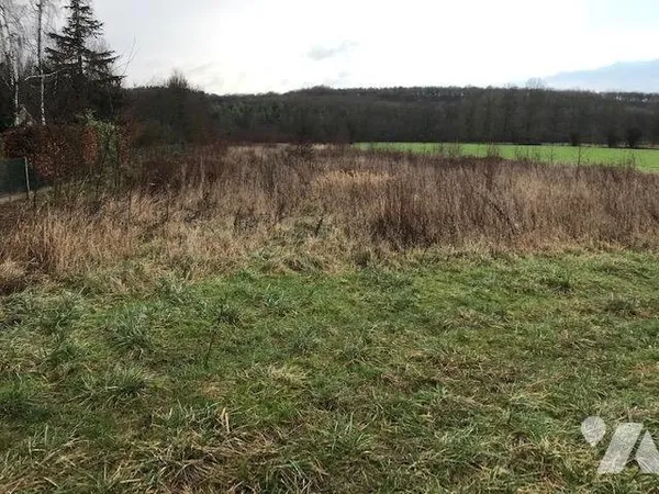 Terrain 1200 m²