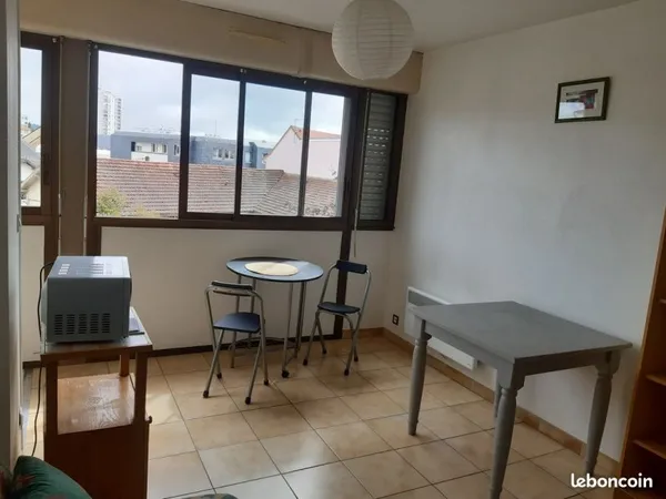 Studio meuble