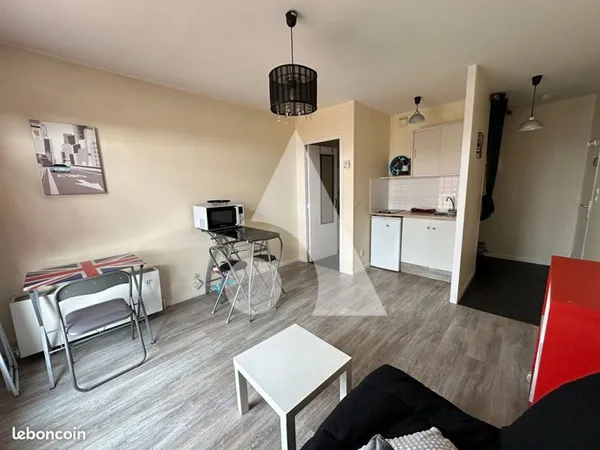 Studio 1 pièce 20 m²