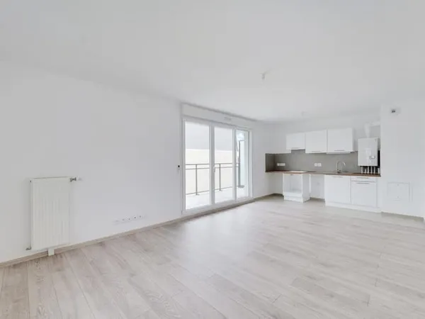 À VENDRE À GRETZ-ARMAINVILLIERS 3 PIECES AVEC BALCON ET PARKING
