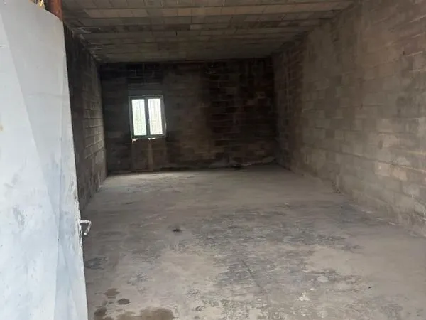 Local d’activité et entrepôt Location Pierrelatte   500€