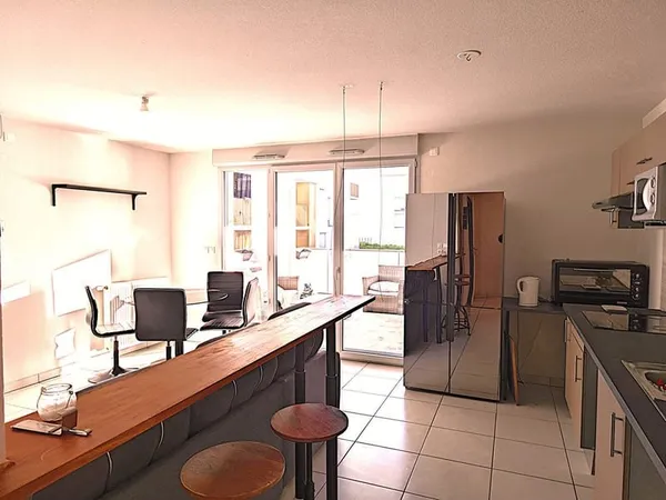 APPARTEMENT TYPE 3 ANNEE 2018 GRANDE TERRASSE PARKING DOUBLE SOUS SOL METRO EMPALOT