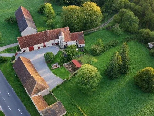 Magique Relais de Poste rénové du XIVe siècle