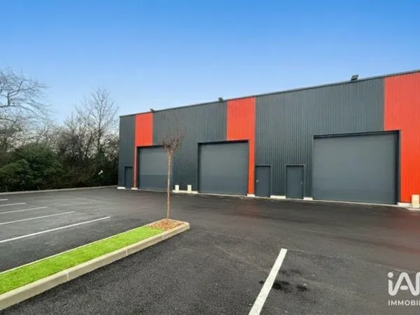 Local d'activité 450 m²