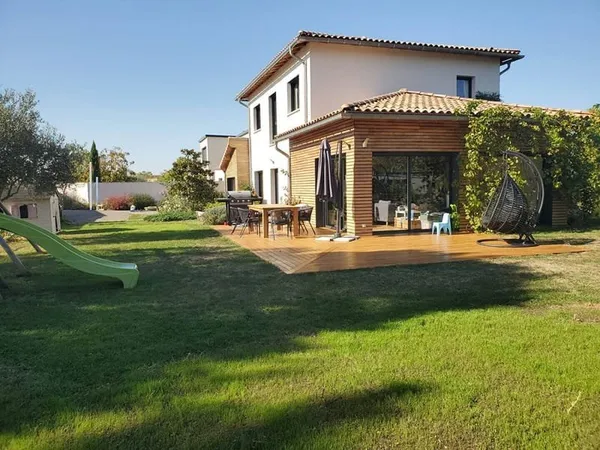 Maison 6 pièces 166 m²