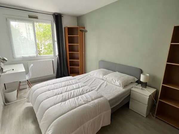 Chambre dans appartement entre le centre ville et les écoles