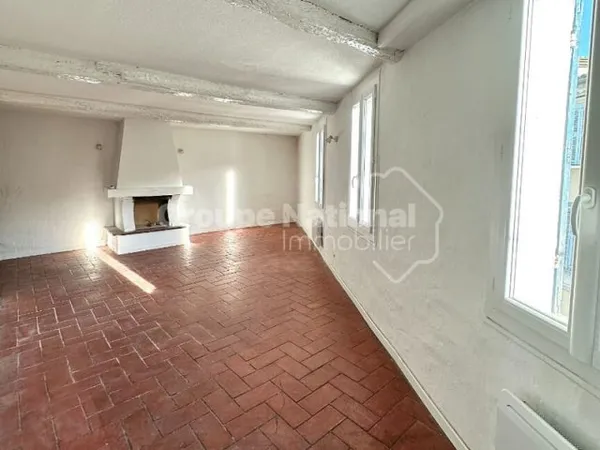 Appartement de type F4 en triplex de 69,29m² - LE LUC