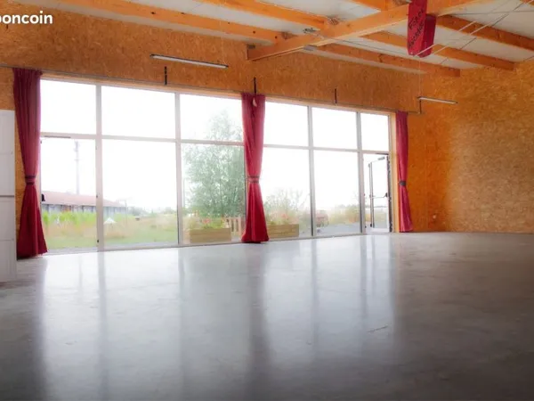 Salle de réception 120m2